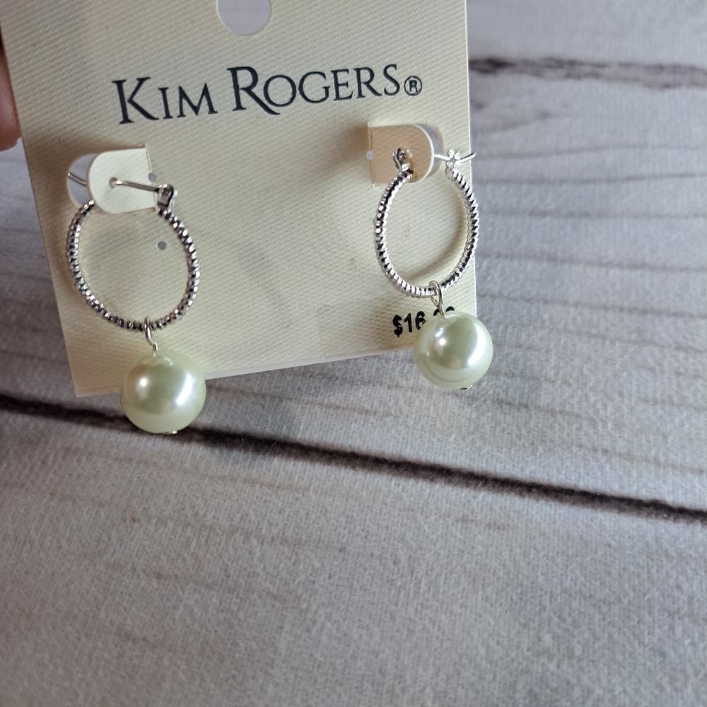 Kim Rogers Silver Tone And Faux Pearl Hoop Earrings 10$